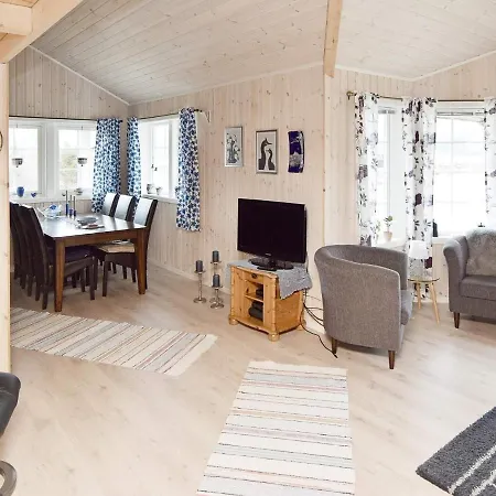 Holiday home Iii Laukvik